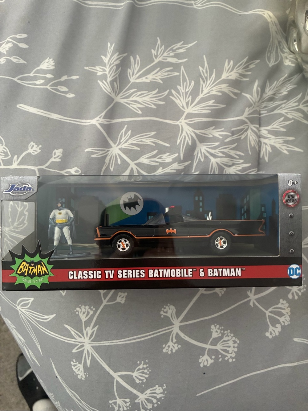 New in Box Jada Toys Classic TV Series Batmobile & Batman - 1966 Batmobile -